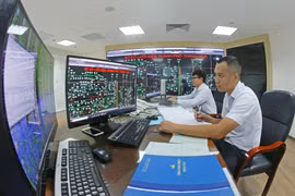 Các Trung tâm điều khiển xa đang được các công ty điện lực tích cực triển khai xây dựng và đưa vào hoạt động. (Ảnh: Ngọc Hà/TTXVN)