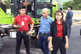Chống đối đoàn cưỡng chế, 2 nhân viên công ty địa ốc bị tạm giam