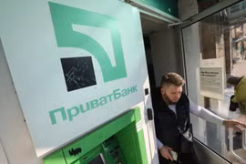 Chi nhánh ngân hàng PrivatBank ở Kiev. (Nguồn: Kyivpost)