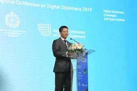 Đại sứ Phạm Vinh Quang phát biểu tại hội nghị. (Ảnh: CTV)