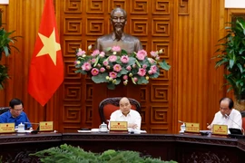 Thủ tướng Nguyễn Xuân Phúc chủ trì phiên họp Thường trực Chính phủ. (Ảnh: Thống Nhất/TTXVN)