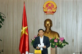 Phó Thủ tướng Vương Đình Huệ phát biểu tại buổi làm việc. (Ảnh: Nguyễn-Dân/TTXVN)