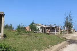 Bắt tạm giam 3 cán bộ sai phạm trong đền bù, hỗ trợ tái định cư