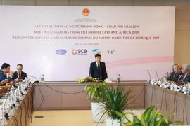 Thứ trưởng Bộ Ngoại giao Nguyễn Quốc Cường phát biểu khai mạc. (Ảnh: Lâm Khánh/TTXVN)