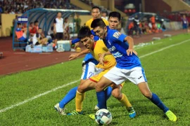 Nam Định xuất sắc cầm hòa Than Quảng Ninh trên sân Thiên Trường