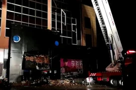 Hiện trường vụ sập quán bar. (Nguồn: Cgtn)