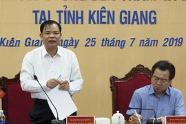 Bộ trưởng Bộ Nông nghiệp và Phát triển nông thôn Nguyễn Xuân Cường phát biểu kết luận buổi làm việc. (Ảnh: Hồng Đạt/TTXVN)