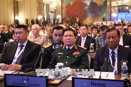 Đại tướng, Bộ trưởng Bộ Quốc phòng Ngô Xuân Lịch tham dự phiên toàn thể thứ nhất Đối thoại Shangri-La lần thứ 17 năm 2018. (Ảnh: Việt Dũng/TTXVN)