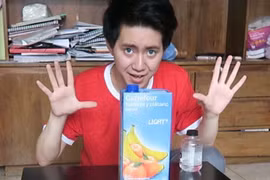 Youtuber Kan-Hua Ren. (Ảnh chụp từ YouTube)