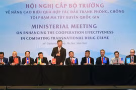 Đại tá Vũ Văn Hậu, Phó Cục trưởng Cục Cảnh sát điều tra tội phạm về ma túy, Bộ Công an trả lời các câu hỏi của phóng viên báo chí. (Ảnh: Doãn Tấn/TTXVN)