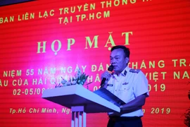 Chuẩn Đô đốc Phạm Văn Quang, Phó Chủ nhiệm Chính trị Hải quân, Bộ Tư lệnh Quân chủng Hải quân phát biểu tại buổi họp mặt. (Ảnh: Thành Chung/TTXVN)