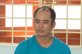 Khởi tố, bắt tạm giam đối tượng mang máy kích điện đi cướp tiệm vàng