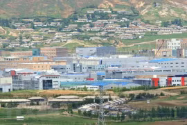 Khu công nghiệp liên Triều Kaesong nhìn từ phía Hàn Quốc. (Nguồn: AFP/TTXVN)