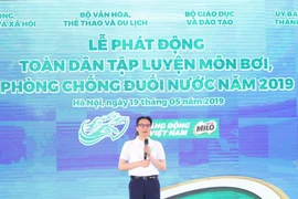 Phó Thủ tướng Chính phủ Vũ Đức Đam phát biểu tại buổi lễ. (Ảnh: TTXVN)
