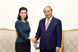 Thủ tướng Nguyễn Xuân Phúc tiếp bà Marinela Petkova, Đại sứ Bulgaria tại Việt Nam. (Ảnh: Thống Nhất/TTXVN)