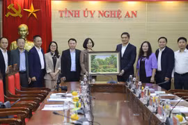 Tổng Giám đốc Thông tấn xã Việt Nam làm việc với lãnh đạo tỉnh Nghệ An