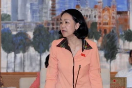 Đề nghị quy định độ dài họ tên và đệm không vượt quá 25 chữ cái