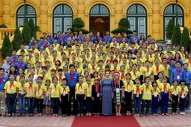 Phó Chủ tịch nước tiếp đoàn đại biểu cháu ngoan Bác Hồ tỉnh Nghệ An