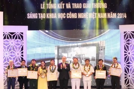 Trao Cúp vàng Sở hữu trí tuệ năm 2014 cho 40 công trình xuất sắc