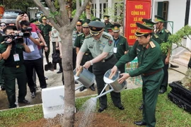 Giao lưu Quốc phòng Biên giới Việt-Trung Quốc lần 2 kết thúc tốt đẹp