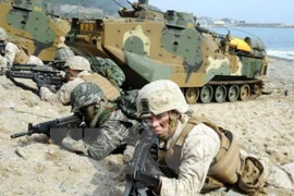 Binh sỹ Mỹ và Hàn Quốc trong một cuộc tập trận. (Nguồn: Kyodo/TTXVN)