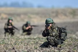 NATO có bằng chứng quân đội Nga hiện diện ở Đông Ukraine