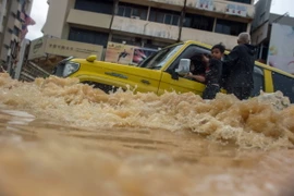 Các nước tiếp tục hỗ trợ cho các nạn nhân lũ lụt tại Malaysia