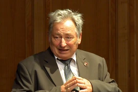 Toạ đàm về sự phát triển của Việt Nam sau chiến tranh tại Đức 