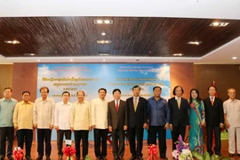 Các đại biểu tham lễ kỷ niệm 20 năm thành lập Trung tâm Văn hóa Việt Nam tại Lào. (Ảnh:Phạm Kiên/TTXVN)