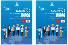 Sổ tay sức khoẻ cho người Việt Nam làm việc ở hai nước Nhật Bản và Hàn Quốc. (Ảnh: PV/Vietnam+)