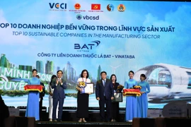 CSI 2024 với chủ đề “Doanh nghiệp vươn mình trong Kỷ nguyên Xanh," đánh dấu mốc son thứ 9 của Chương trình đánh giá, công bố Doanh nghiệp bền vững tại Việt Nam. (Ảnh: Vietnam+)