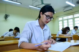 [Video] Thí sinh thở phào vì đề thi Ngoại ngữ dễ đạt điểm cao 