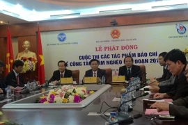 Họp báo lễ phát động cuộc thi các tác phẩm báo chí về công tác giảm nghèo. (Ảnh: PV/Vietnam+)