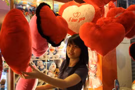 Thông tin về quà tặng dịp Valentine đang thu hút độc giả. (Ảnh minh hoạ; PV/Vietnam+)