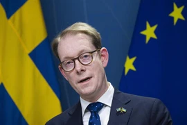 Ngoại trưởng Thụy Điển Tobias Billstrom trong một cuộc họp báo tại Stockholm. (Ảnh: AFP/TTXVN)