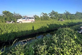 Hiện trường cháu bé tử vong tại xã Mễ Sở, huyện Văn Giang, tỉnh Hưng Yên. (Ảnh: TTXVN phát)