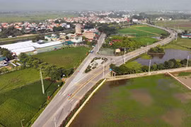 Đường giao thông nông thôn ở huyện Thường Tín, thành phố Hà Nội. (Ảnh: Vũ Sinh/TTXVN)