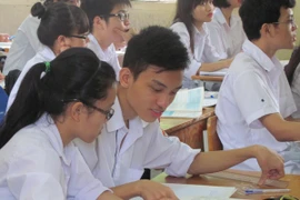 Hà Nội siết chặt quản lý điểm học bạ bậc trung học cơ sở 