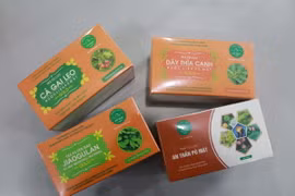Các sản phẩm từ cây dược liệu được chế biến tại Công ty Dược liệu Pù Mát, Nghệ An. (Ảnh: Nguyễn Văn Nhật/TTXVN)