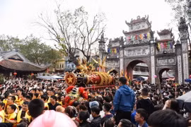 Về Bắc Ninh, hòa mình vào Lễ hội rước pháo làng Đồng Kỵ