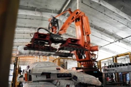 Sản phẩm phân bón của Công ty cổ phần phân bón dầu khí Cà Mau. (Ảnh: Huỳnh Anh/TTXVN)