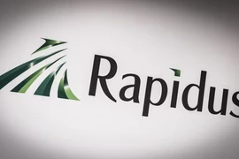 Biểu tượng của Công ty sản xuất chip Rapidus. (Ảnh: Reuters/TTXVN)