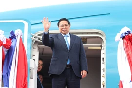 Thủ tướng Phạm Minh Chính rời thủ đô Vientiane, kết thúc chuyến thăm chính thức và làm việc tại Lào. (Ảnh: Dương Giang/TTXVN)