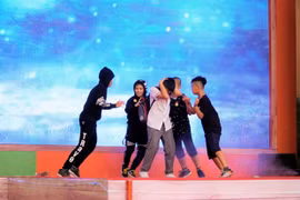 Một vở kịch ngắn tuyên truyền về phòng chống bạo lực học đường. Ảnh minh họa. (Ảnh: Minh Hiếu/Vietnam+)