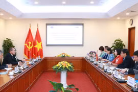 Sáng 25/9/2023, tại Hà Nội, Tổng Giám đốc TTXVN Vũ Việt Trang hội đàm với Chủ tịch Thông tấn xã Prensa Latina (Cuba) Luis Enrique González Acosta nhân chuyến thăm và làm việc tại Việt Nam. (Ảnh: Phương Hoa/TTXVN) 