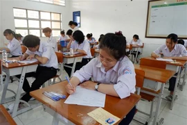 Thí sinh chuẩn bị làm bài thi kỳ thi chọn học sinh giỏi quốc gia Trung học phổ thông năm học 2022-2023. (Ảnh: Đức Hạnh/TTXVN) 