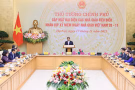 Thủ tướng Phạm Minh Chính gặp mặt các nhà giáo tiêu biểu
