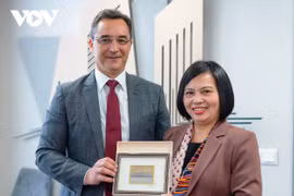 Đại sứ Việt Nam tại Hungary Nguyễn Thị Bích Thảo gặp Thị trưởng thành phố Debrecen László Papp. (Nguồn: VOV) 