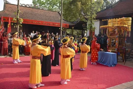 Nghi thức tế lễ tại lễ hội Thành Bản Phủ. (Ảnh: Xuân Tư/TTXVN) 