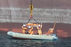 Đà Nẵng: Cấp cứu đưa thuyền viên Philippines gặp nạn trên biển về bờ 